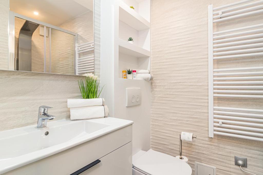 N&G New Apartment Stoja Beach Pula Exterior foto